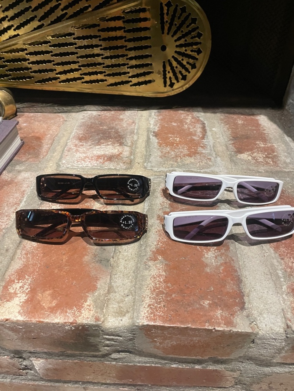 1.25 readers sunglasses 4 pair